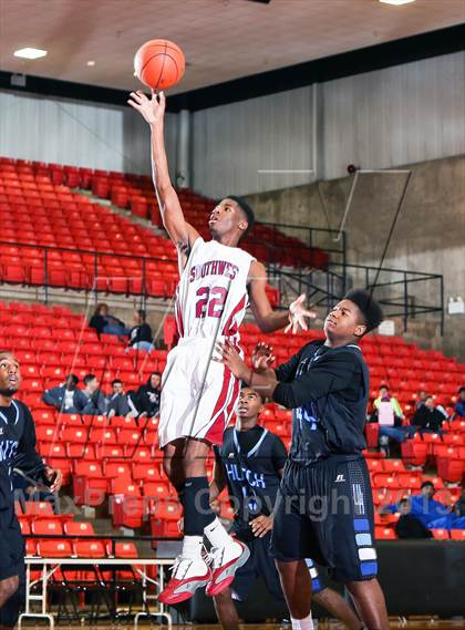 Thumbnail 3 in Wilmer-Hutchins vs. Southwest (DFW Basketball Challenge) photogallery.