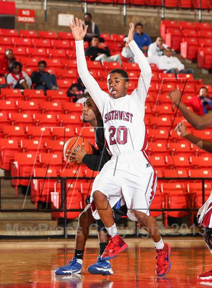 Thumbnail 1 in Wilmer-Hutchins vs. Southwest (DFW Basketball Challenge) photogallery.