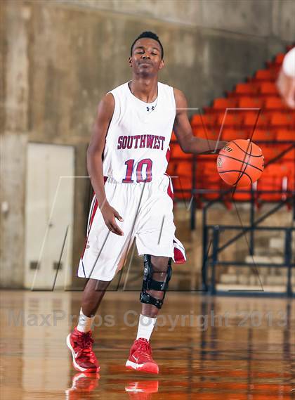 Thumbnail 3 in Wilmer-Hutchins vs. Southwest (DFW Basketball Challenge) photogallery.