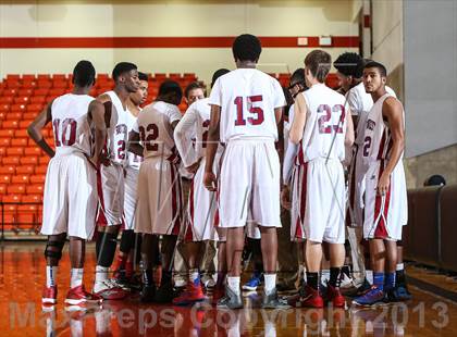 Thumbnail 3 in Wilmer-Hutchins vs. Southwest (DFW Basketball Challenge) photogallery.
