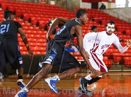 Thumbnail 2 in Wilmer-Hutchins vs. Southwest (DFW Basketball Challenge) photogallery.