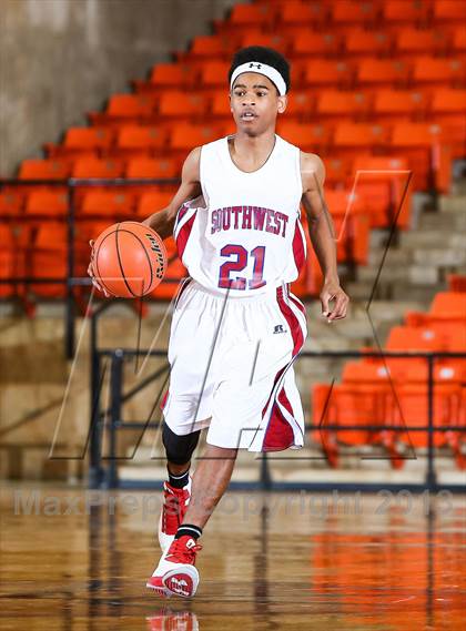 Thumbnail 1 in Wilmer-Hutchins vs. Southwest (DFW Basketball Challenge) photogallery.