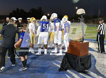 Thumbnail 2 in Bishop Manogue @ Capital Christian photogallery.