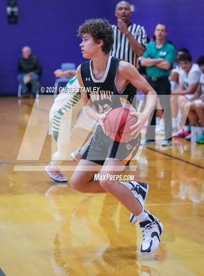 Thumbnail 2 in Round Valley vs Salome (Wrangler Classic) photogallery.