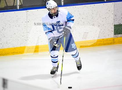 Thumbnail 3 in Newton/Lenape @ Morris Catholic (Charette Cup Semifinal) photogallery.
