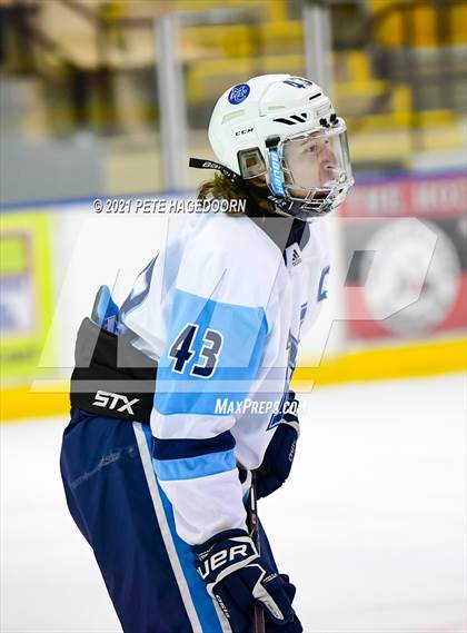 Thumbnail 2 in Newton/Lenape @ Morris Catholic (Charette Cup Semifinal) photogallery.