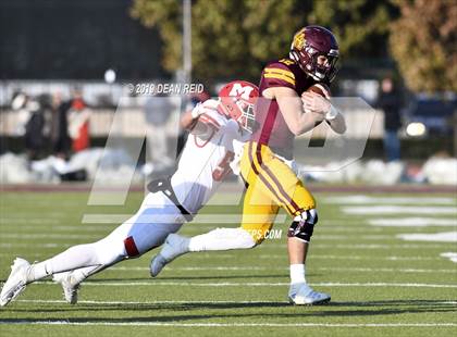 Thumbnail 1 in Marist vs Loyola Academy (IHSA Class 8A Quarterfinal) photogallery.