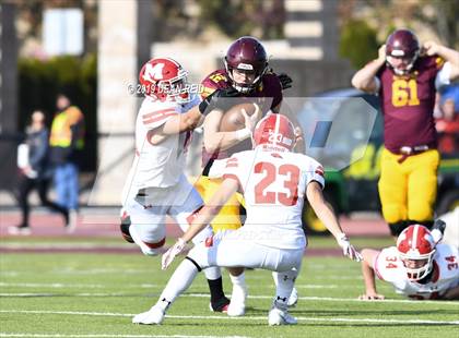 Thumbnail 1 in Marist vs Loyola Academy (IHSA Class 8A Quarterfinal) photogallery.