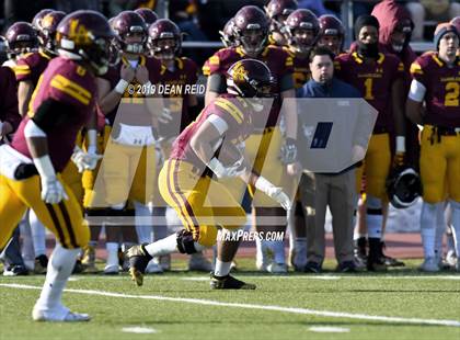 Thumbnail 3 in Marist vs Loyola Academy (IHSA Class 8A Quarterfinal) photogallery.