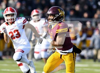 Thumbnail 2 in Marist vs Loyola Academy (IHSA Class 8A Quarterfinal) photogallery.