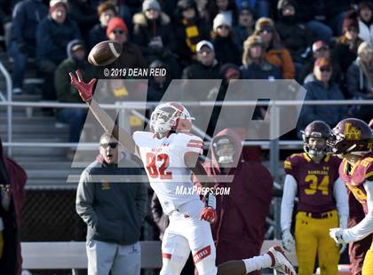 Thumbnail 2 in Marist vs Loyola Academy (IHSA Class 8A Quarterfinal) photogallery.