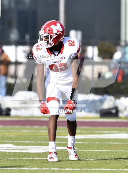 Thumbnail 1 in Marist vs Loyola Academy (IHSA Class 8A Quarterfinal) photogallery.