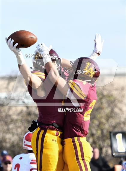 Thumbnail 2 in Marist vs Loyola Academy (IHSA Class 8A Quarterfinal) photogallery.
