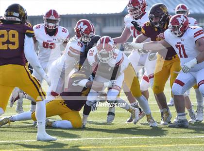 Thumbnail 3 in Marist vs Loyola Academy (IHSA Class 8A Quarterfinal) photogallery.