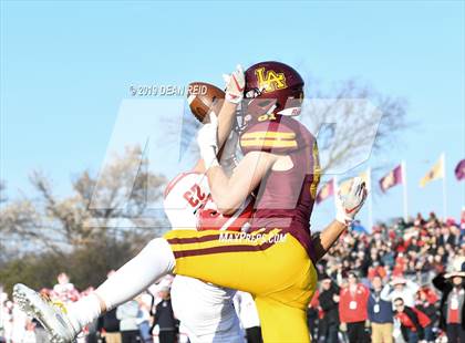 Thumbnail 2 in Marist vs Loyola Academy (IHSA Class 8A Quarterfinal) photogallery.