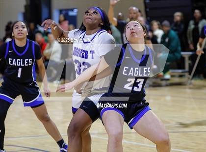 Thumbnail 3 in Booker T. Washington vs. Mount Paran Christian (She Got Game Classic) photogallery.