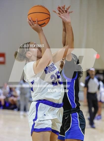 Thumbnail 2 in Booker T. Washington vs. Mount Paran Christian (She Got Game Classic) photogallery.