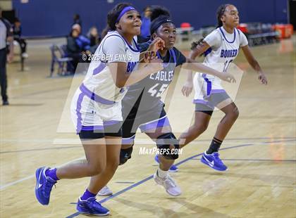 Thumbnail 2 in Booker T. Washington vs. Mount Paran Christian (She Got Game Classic) photogallery.