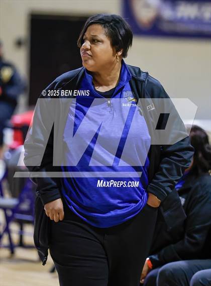 Thumbnail 1 in Booker T. Washington vs. Mount Paran Christian (She Got Game Classic) photogallery.