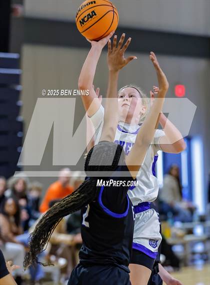 Thumbnail 1 in Booker T. Washington vs. Mount Paran Christian (She Got Game Classic) photogallery.