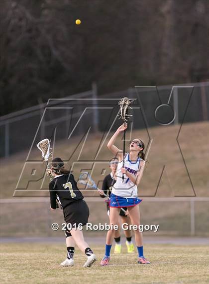 Thumbnail 2 in Hanna @ Byrnes photogallery.