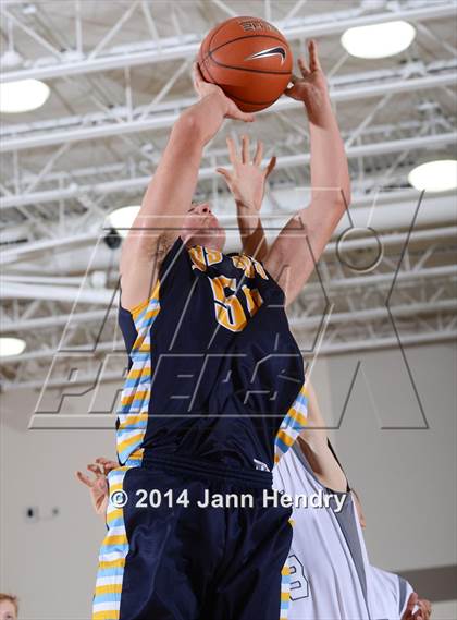 Thumbnail 2 in Los Osos vs. Rancho Mirage (MaxPreps Holiday Classic) photogallery.