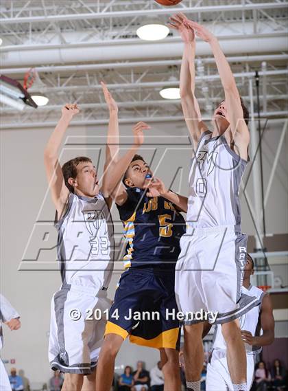 Thumbnail 2 in Los Osos vs. Rancho Mirage (MaxPreps Holiday Classic) photogallery.