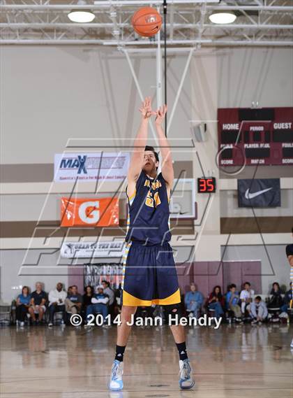 Thumbnail 3 in Los Osos vs. Rancho Mirage (MaxPreps Holiday Classic) photogallery.