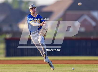 Thumbnail 1 in Lewisburg vs Tupelo (MHSAA 7A Round 1) photogallery.