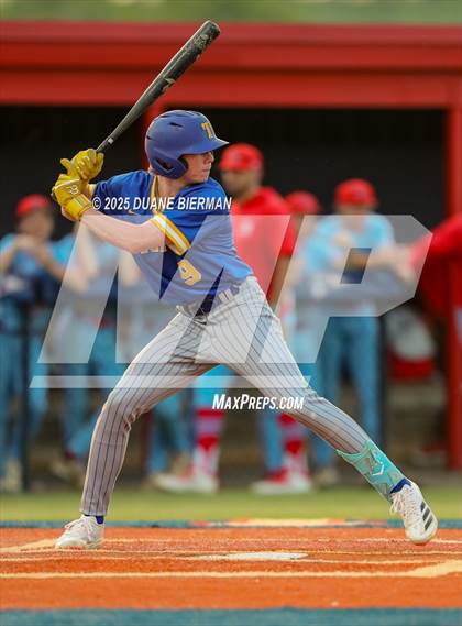 Thumbnail 1 in Lewisburg vs Tupelo (MHSAA 7A Round 1) photogallery.