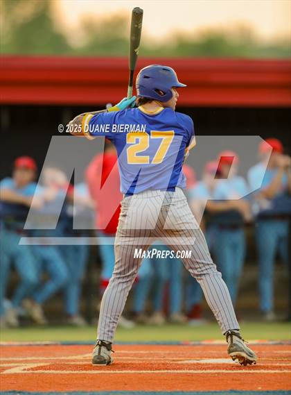 Thumbnail 1 in Lewisburg vs Tupelo (MHSAA 7A Round 1) photogallery.
