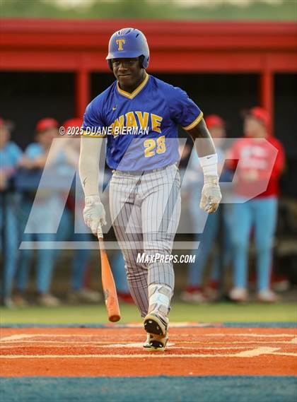 Thumbnail 1 in Lewisburg vs Tupelo (MHSAA 7A Round 1) photogallery.