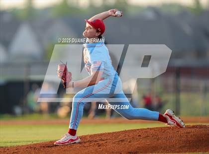 Thumbnail 1 in Lewisburg vs Tupelo (MHSAA 7A Round 1) photogallery.