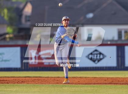 Thumbnail 2 in Lewisburg vs Tupelo (MHSAA 7A Round 1) photogallery.