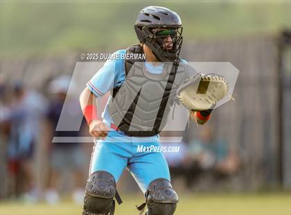 Thumbnail 3 in Lewisburg vs Tupelo (MHSAA 7A Round 1) photogallery.