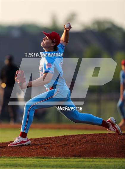 Thumbnail 2 in Lewisburg vs Tupelo (MHSAA 7A Round 1) photogallery.