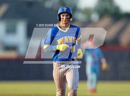 Thumbnail 2 in Lewisburg vs Tupelo (MHSAA 7A Round 1) photogallery.