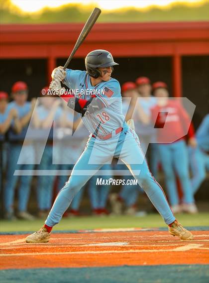 Thumbnail 1 in Lewisburg vs Tupelo (MHSAA 7A Round 1) photogallery.