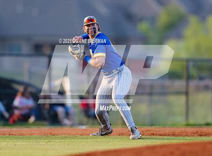 Thumbnail 1 in Lewisburg vs Tupelo (MHSAA 7A Round 1) photogallery.