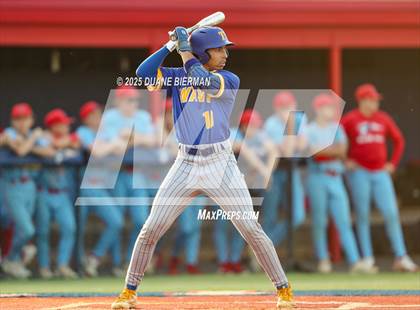 Thumbnail 3 in Lewisburg vs Tupelo (MHSAA 7A Round 1) photogallery.