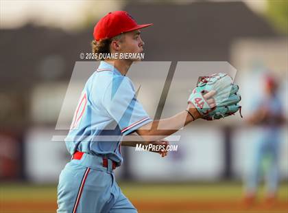 Thumbnail 1 in Lewisburg vs Tupelo (MHSAA 7A Round 1) photogallery.