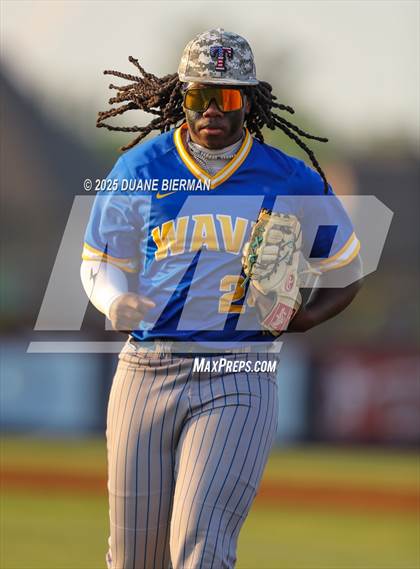 Thumbnail 3 in Lewisburg vs Tupelo (MHSAA 7A Round 1) photogallery.