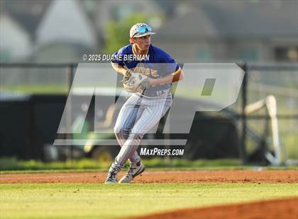 Thumbnail 1 in Lewisburg vs Tupelo (MHSAA 7A Round 1) photogallery.