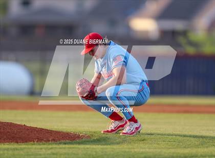 Thumbnail 3 in Lewisburg vs Tupelo (MHSAA 7A Round 1) photogallery.