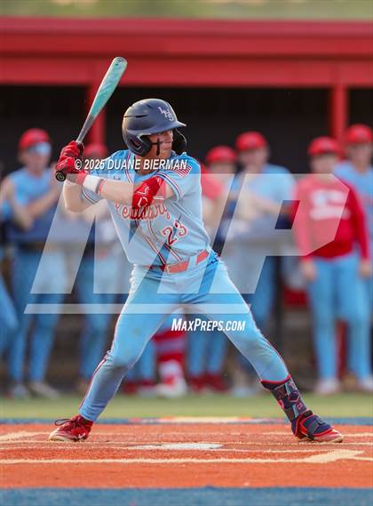 Thumbnail 1 in Lewisburg vs Tupelo (MHSAA 7A Round 1) photogallery.