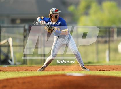Thumbnail 2 in Lewisburg vs Tupelo (MHSAA 7A Round 1) photogallery.
