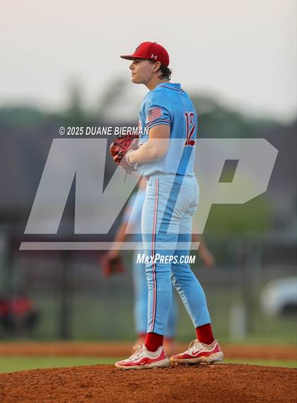 Thumbnail 3 in Lewisburg vs Tupelo (MHSAA 7A Round 1) photogallery.