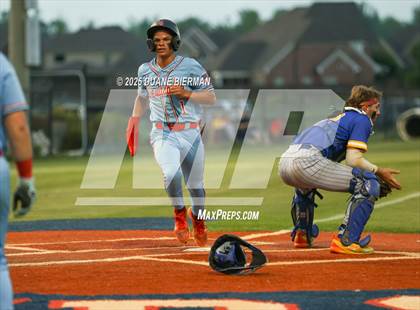 Thumbnail 3 in Lewisburg vs Tupelo (MHSAA 7A Round 1) photogallery.