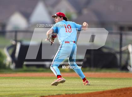 Thumbnail 3 in Lewisburg vs Tupelo (MHSAA 7A Round 1) photogallery.