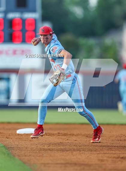 Thumbnail 2 in Lewisburg vs Tupelo (MHSAA 7A Round 1) photogallery.